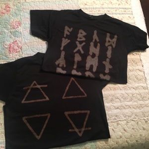 3 for 10$ NWOT 2 soft T size S. Handmade design.